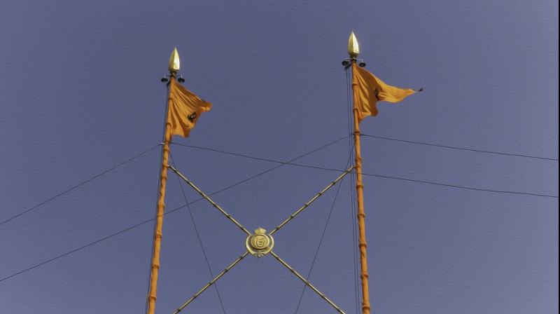 Only Basanti, Surmai Rang and Kesari Nishan Sahib should be placed on the Gurdwara Sahibs Panthak News