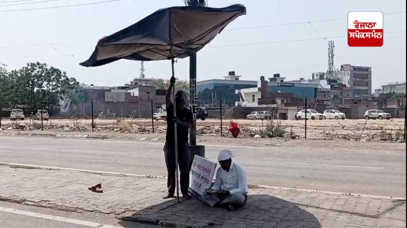 Pandit Dhaneshwar Rao gave a unique performance outside the homeland