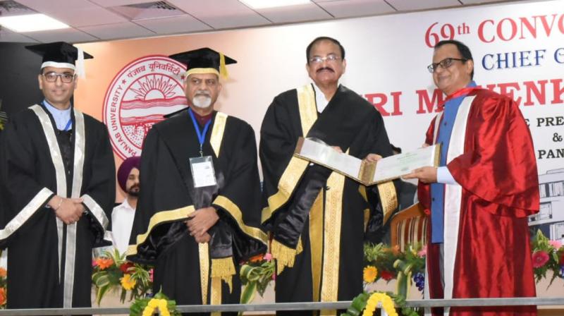 Vice President Venkaiah Naidu conferred degrees on 1128 candidates