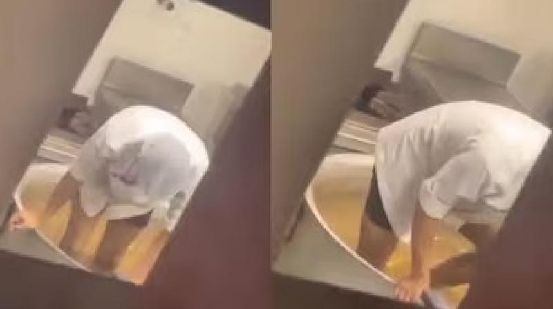 Canteen Worker Uses Feet to Mix Food in Haryana University