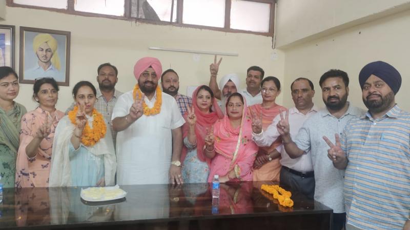  Ashu Upaneja became the council president