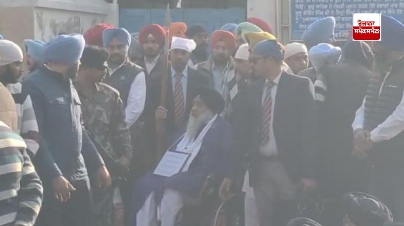 Sukhbir Badal reached Mr. Muktsar Sahib to serve the 9th day of punishment
