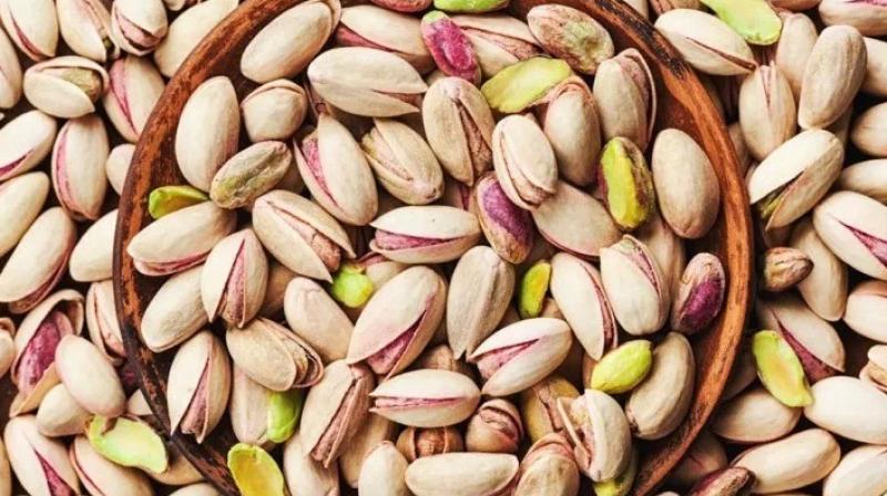 Pistachio is helpful in reducing swelling of hands and feet