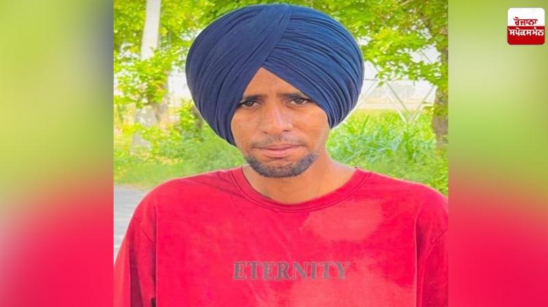 Conductor dies after school bus overturns in Barnala News