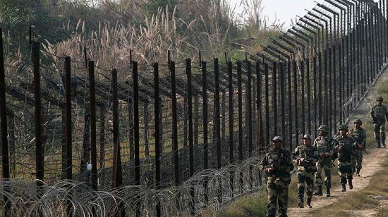 ਪਾਕਿ ਨੇ ਬਿਨ੍ਹਾਂ ਕਾਰਨ ਗੋਲੀਬੰਦੀ ਦੀ ਉਲੰਘਣਾ ਉਤੇ ਗੌਰਵ ਆਹਲੂਵਾਲੀਆ ਨੂੰ ਕੀਤਾ ਤਲਬ