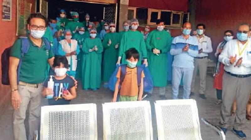 ਸਿਰਸਾ 'ਚ ਕੋਰੋਨਾ ਨੂੰ ਹਰਾ ਕੇ ਘਰ ਪਰਤੇ ਮਾਸੂਮ