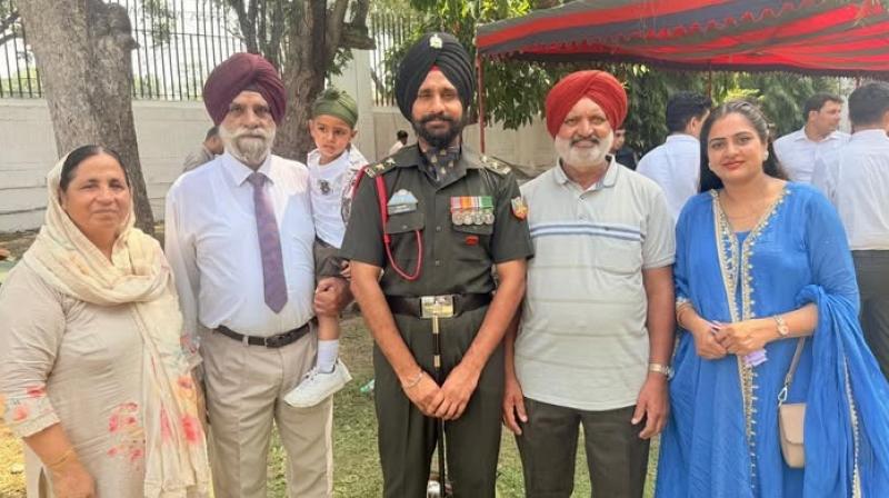 Hardeep Singh Virk becomes Lieutenant in Indian Army