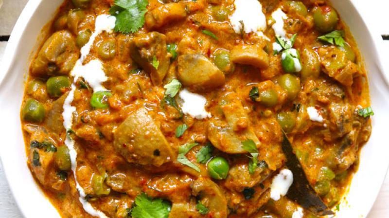 Curd mushrooms Food Recipes in punjabi