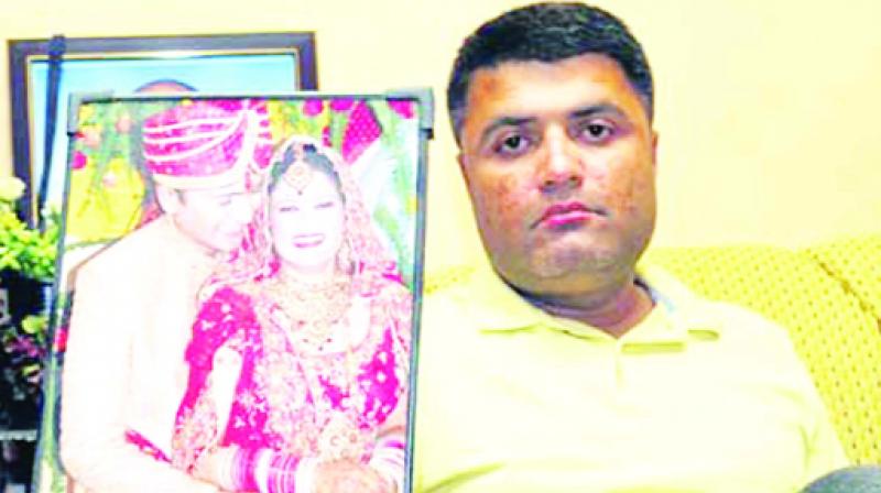 Major's wife Shaleja 