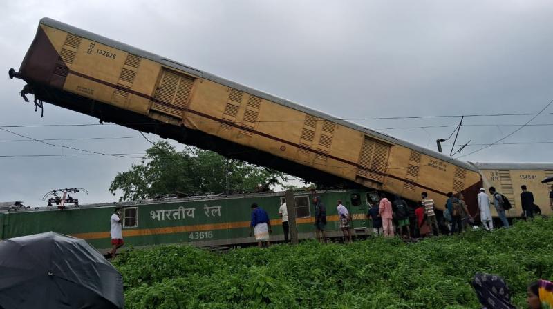 Big train accident in West Bengal News in punjabi 