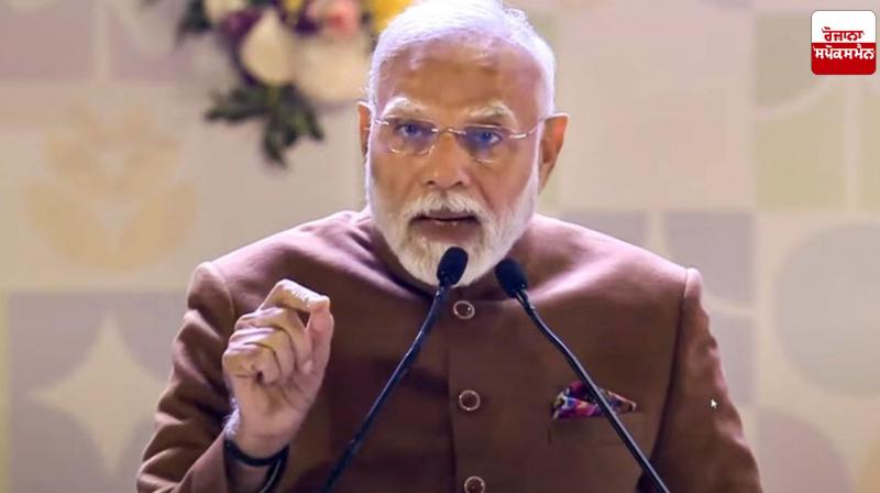 Some people are trying to spread poison in the society in the name of caste: Modi