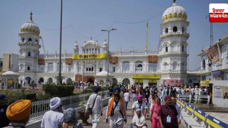 Thousands of Sikhs, including from India, celebrated Baisakhi in Pakistan