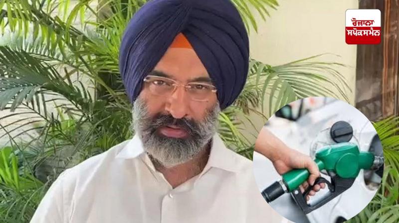 Expired vehicles in Delhi can get fuel