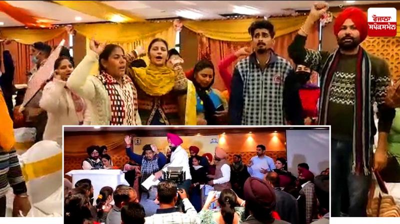 Protest of teachers in education department program 