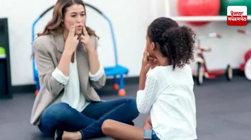 What is stammering? How can it be corrected with speech therapy?