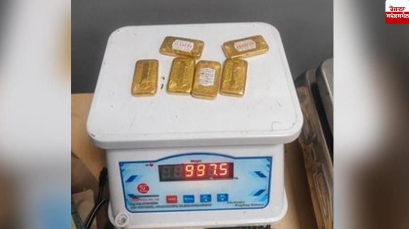 Gold worth crores recovered from female passenger at Delhi airport