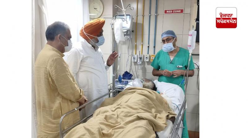 ਵਿੱਤ ਮੰਤਰੀ ਐਡਵੋਕੇਟ ਹਰਪਾਲ ਸਿੰਘ ਚੀਮਾ ਪੀੜਤਾਂ ਦਾ ਹਾਲ ਚਾਲ ਜਾਣਦੇ ਹੋਏ 