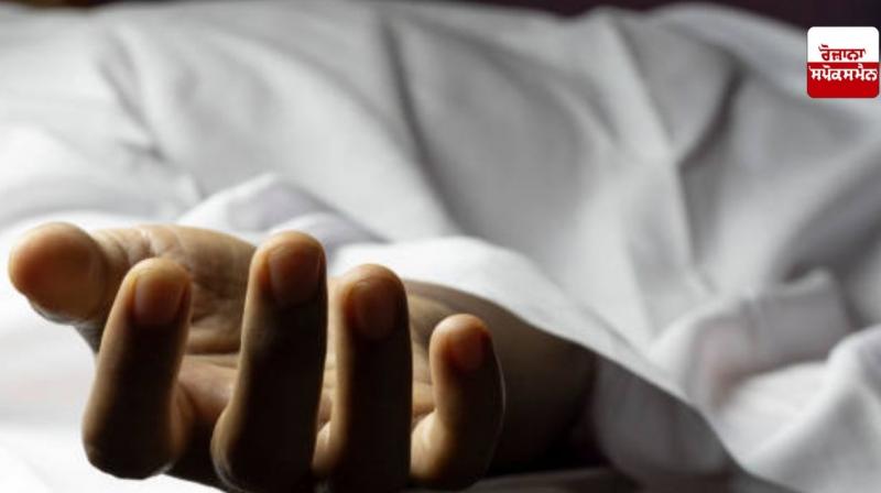 Couple commits suicide after killing 2 children in Hyderabad News