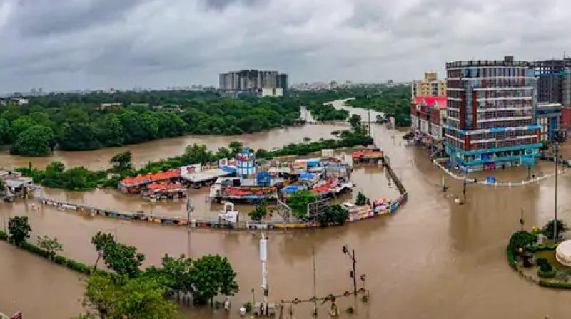 15 people died due to rain and flood in Gujarat, schools and colleges closed in 8 districts