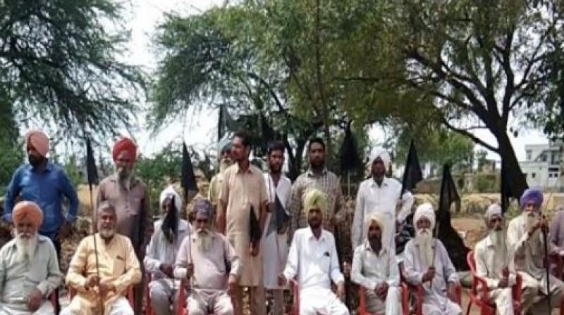 Akali Dal candidate's reception with black flag