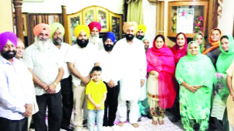 Bibi Harpal Kaur Sidhu.with Akali leaders