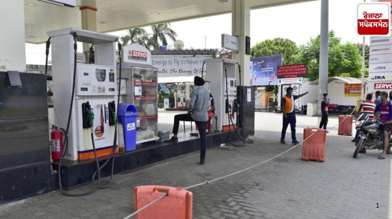 Chief Minister unexpectedly visited petrol pumps, took major action on poor performance