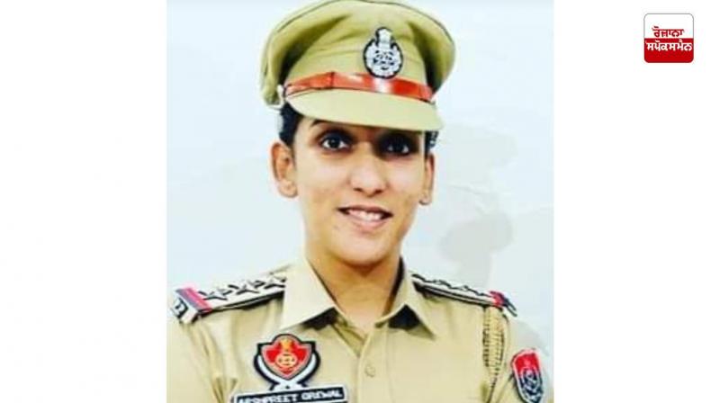 A case has been registered against 5 including the female SHO in Moga on the charge of taking bribe