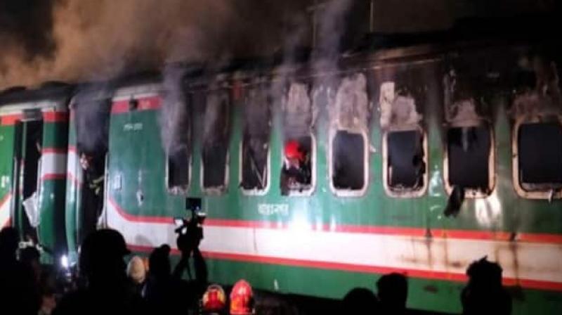 5 Killed In Bangladesh Train Fire