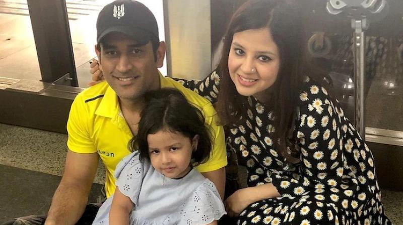 MS Dhoni  with his family 