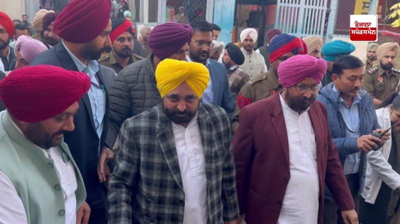 ਸੀਐਮ ਭਗਵੰਤ ਮਾਨ ਨੇ ਬੁਢਲਾਡਾ ਦੇ ਸਰਕਾਰੀ ਹਸਪਤਾਲ ਦਾ ਅਚਨਚੇਤ ਕੀਤਾ ਦੌਰਾ 