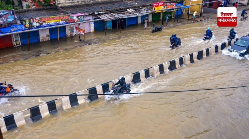Heavy rains in Gujarat-Maharashtra weather update news