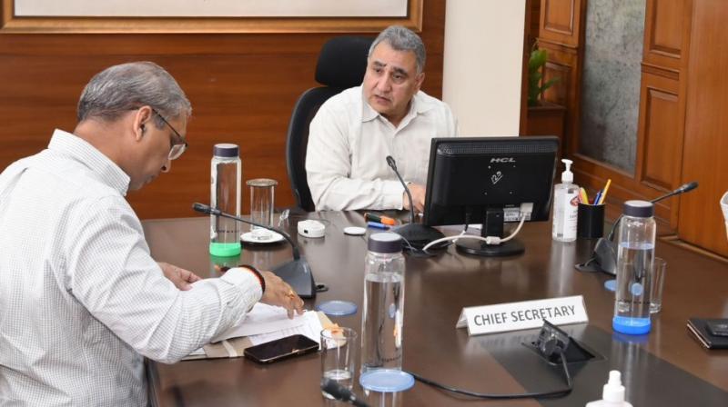 Chief Secretary meeting with Transport and Mining Department to provide sand to the people at reasonable prices