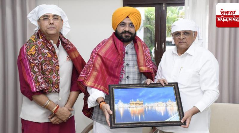 Aman Arora and Tarunpreet Saund invite Gujarat Chief Minister for events dedicated to Martyrdom Day