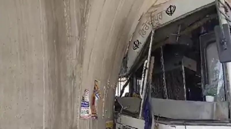 In Ludhiana, the bus collided with a pole, the belt broke and became uncontrollable