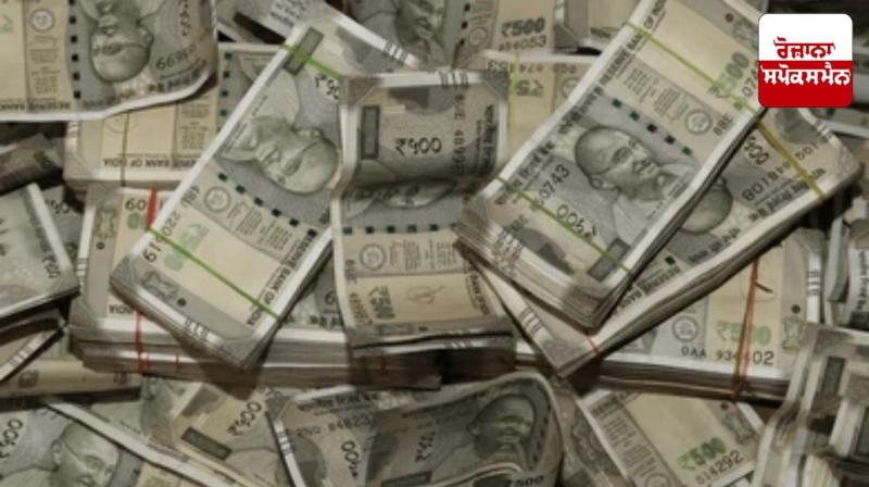 The number of rich people in India is increasing rapidly.