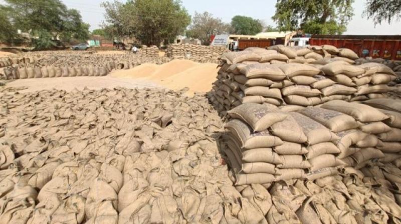 Politics on the issue of closing mandis at fixed time