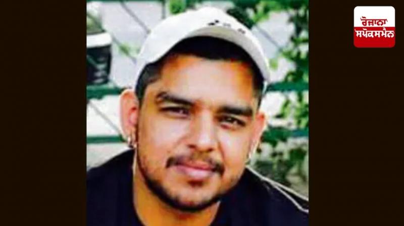 ਪਰਿਵਾਰਕ ਮੈਂਬਰਾਂ ਤੋਂ ਇਲਾਵਾ ਵੱਡੀ ਗਿਣਤੀ 'ਚ ਲੋਕ ਰਹੇ ਮੌਜੂਦ