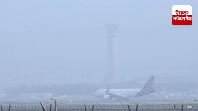 Dense fog continues to wreak havoc in Delhi-NCR