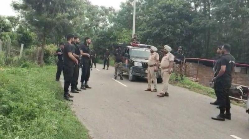 Suspects seen in Pathankot