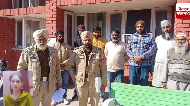 Upset over husband's illicit affair, woman jumps into canal with child