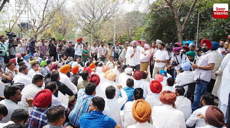 Punjab Congress holds massive protest outside Chandigarh ED office