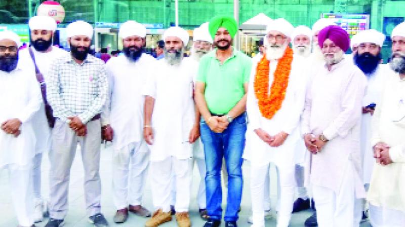 Thakur Duleep Ji  With Others