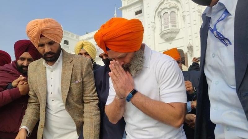 Rahul Gandhi At Darbar Sahib 
