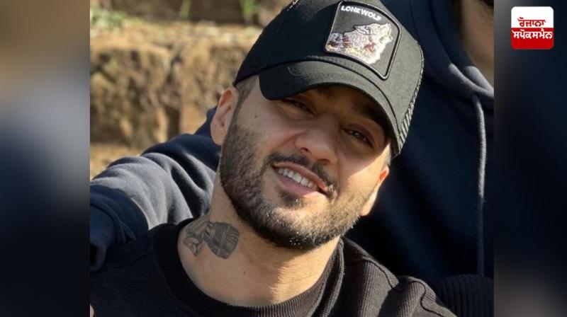  Rapper Toomaj Salehi :