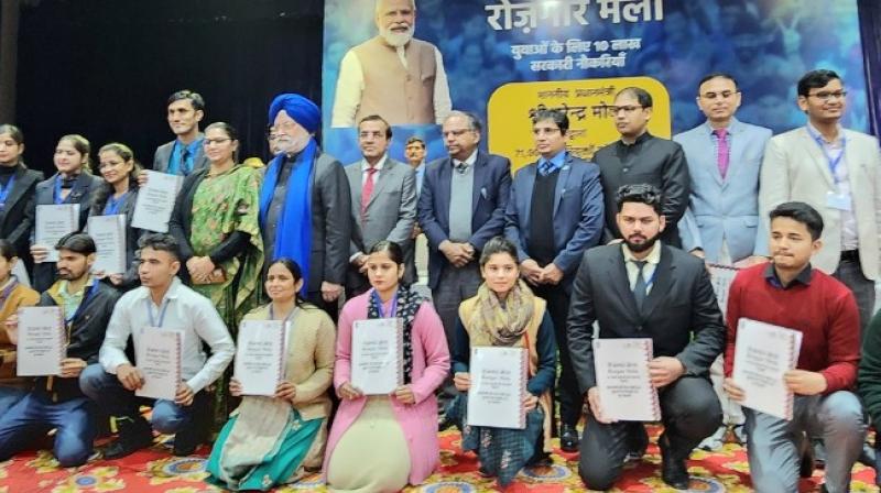  Union Minister Hardeep Puri