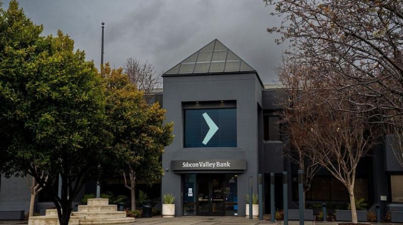 Silicon Valley Bank shut down by regulators