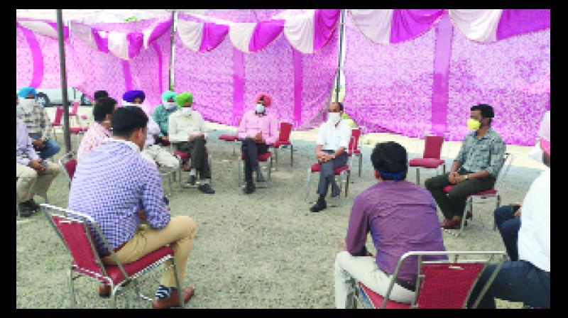 ਬਾਹਰਲੇ ਰਾਜਾਂ ਤੋਂ ਆਉਣ ਵਾਲਿਆਂ ਲਈ ਸ਼ੰਭੂ ਹੱਦ 'ਚ ਆਰਜ਼ੀ ਕੈਂਪ ਤੇ ਬੱਸ ਅੱਡਾ ਸਥਾਪਤ