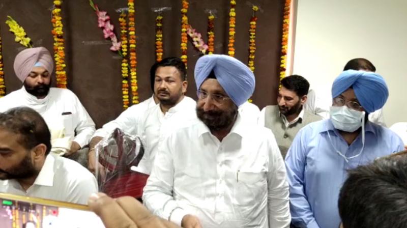 Sukhjinder Singh Randhawa