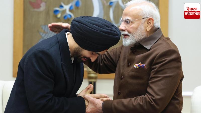 Punjabi singer Diljit Dosanjh met PM narendra Modi