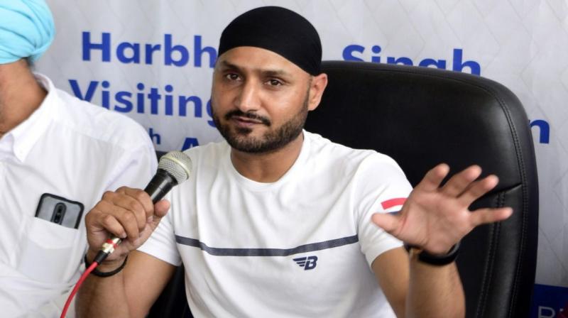  Harbhajan Singh 